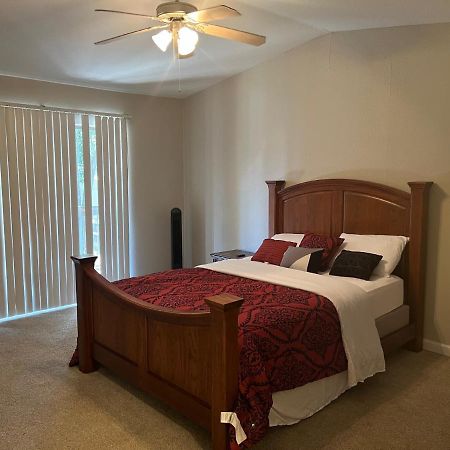 Lovely 1-Bedroom Townhome With Nice Amenities Houston Dış mekan fotoğraf